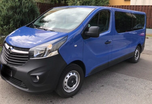 Inchirieri Auto Cluj-Napoca Opel Vivaro, varianta lunga